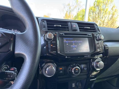 Used 2017 Toyota 4Runner TRD Pro image 31