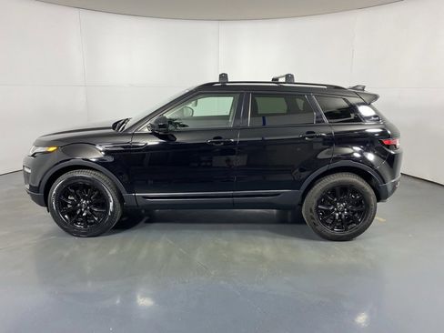 Used 2019 Land Rover Range Rover Evoque SE Premium image 8
