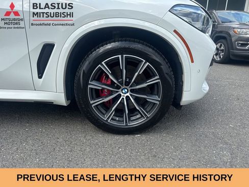 Used 2023 BMW X5 xDrive40i w/ M Sport Package AWD/4WD image 3