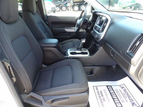 Used 2022 Chevrolet Colorado LT w/ Fleet Safety Package RWD image 34