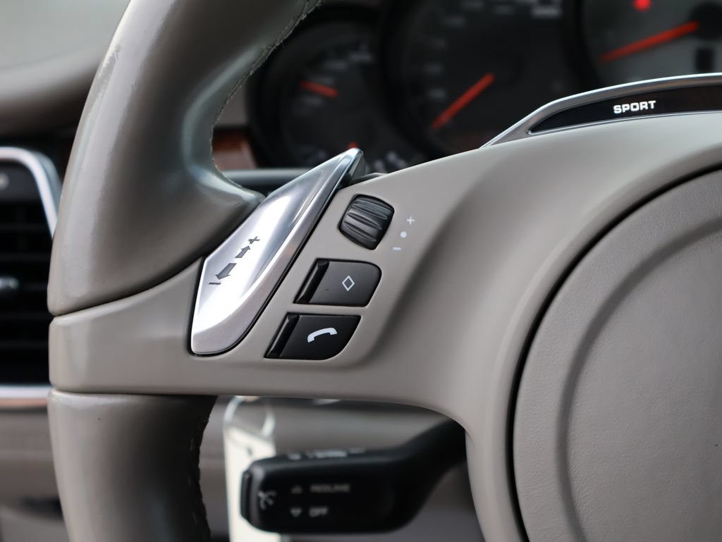 Used 2013 Porsche Panamera GTS AWD/4WD image 30