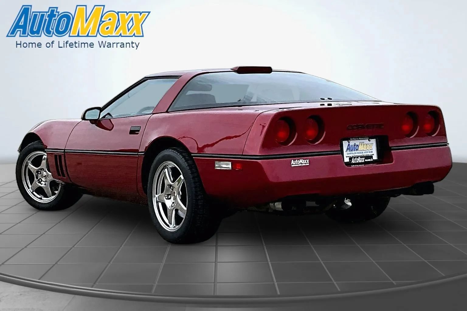 Used 1990 Chevrolet Corvette Coupe RWD image 4