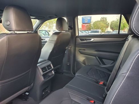New 2026 Volkswagen Atlas Cross Sport SE image 5