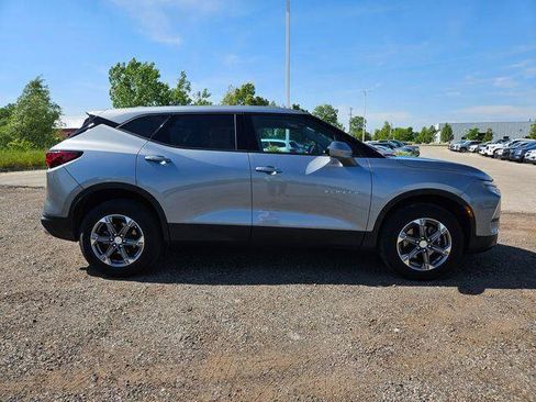 Used 2025 Chevrolet Blazer LT AWD/4WD image 8