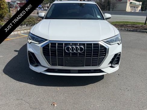 Used 2025 Audi Q3 2.0T Premium w/ Convenience Package image 2
