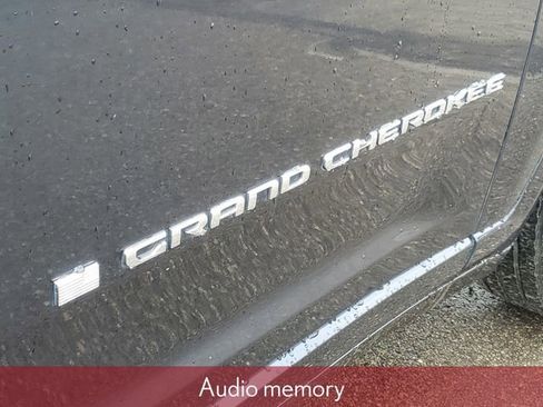 Used 2023 Jeep Grand Cherokee Overland image 7