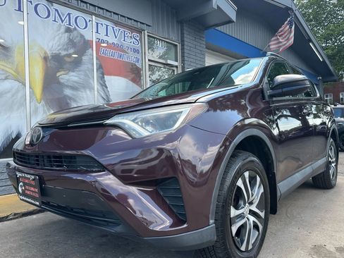 Used 2017 Toyota RAV4 LE w/ All Weather Liner Package image 7