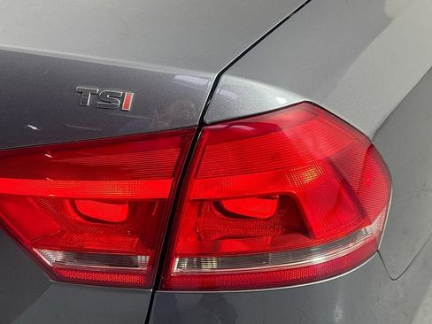 Used 2015 Volkswagen Passat 1.8T Limited Edition image 32