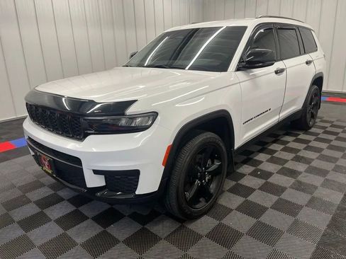 Used 2023 Jeep Grand Cherokee L Laredo AWD/4WD image 7