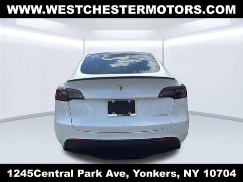 Used 2022 Tesla Model Y Performance AWD/4WD image 5