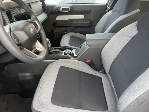 Used 2026 Ford Bronco 2-Door w/ Sasquatch Package AWD/4WD image 14