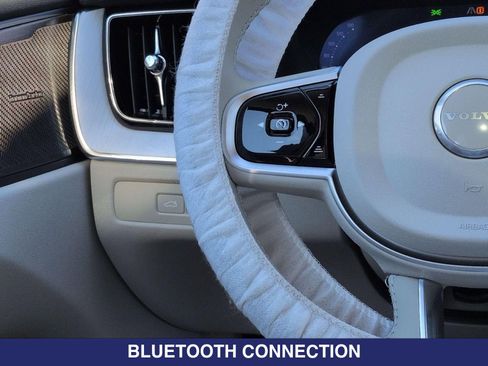 New 2026 Volvo XC60 T8 Ultra w/ Protection Package Premier AWD/4WD image 16