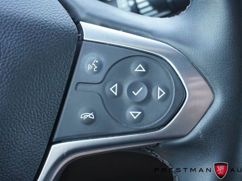 Used 2023 Chevrolet Traverse RS AWD/4WD image 29