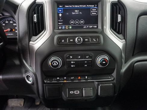 Used 2024 Chevrolet Silverado 1500 Custom AWD/4WD image 16