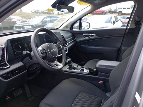 Used 2024 Kia Sportage LX AWD/4WD image 17