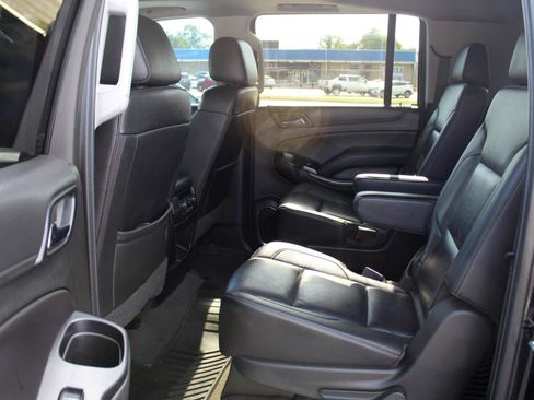 Used 2019 Chevrolet Suburban LT AWD/4WD image 10