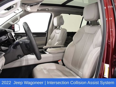 Used 2022 Jeep Wagoneer Series III w/ Premium Group I AWD/4WD image 22