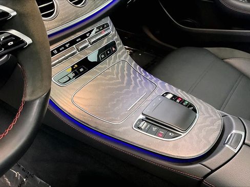 Used 2022 Mercedes-Benz E 53 AMG 4MATIC Sedan image 17