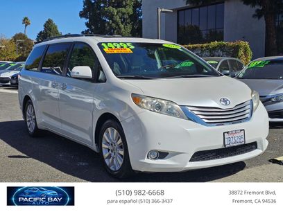 Used 2013 Toyota Sienna Limited w/ Premium Pkg