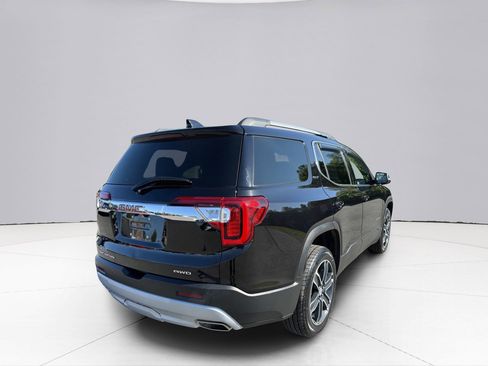 Used 2023 GMC Acadia SLT w/ Preferred Package image 14