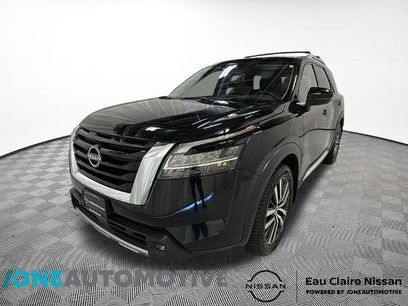 Certified 2022 Nissan Pathfinder Platinum w/ Cargo Package