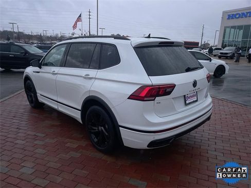 Used 2023 Volkswagen Tiguan SE R-Line image 34