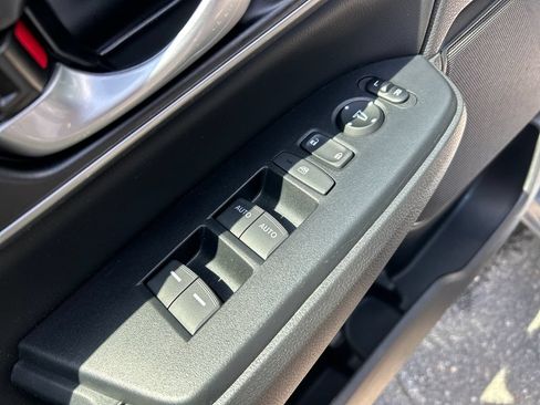 Used 2022 Honda CR-V EX-L image 13