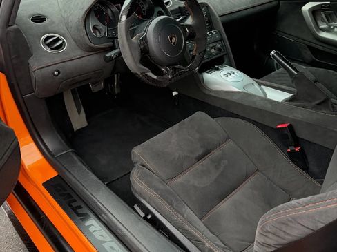 Used 2006 Lamborghini Gallardo AWD/4WD image 6