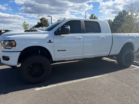 Used 2023 RAM 2500 Limited AWD/4WD image 1