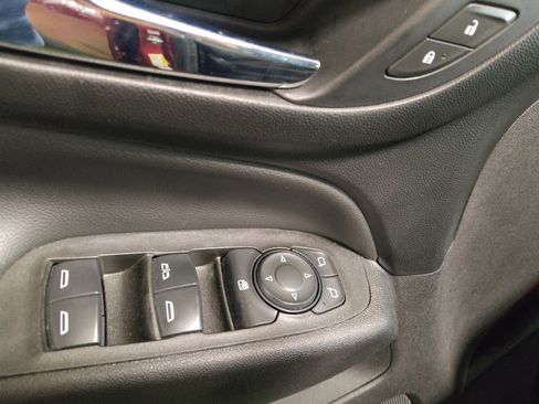 Used 2021 Chevrolet Equinox LT FWD image 27
