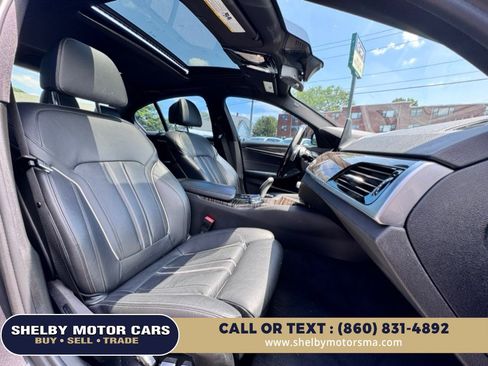 Used 2018 BMW 530i xDrive AWD/4WD image 19
