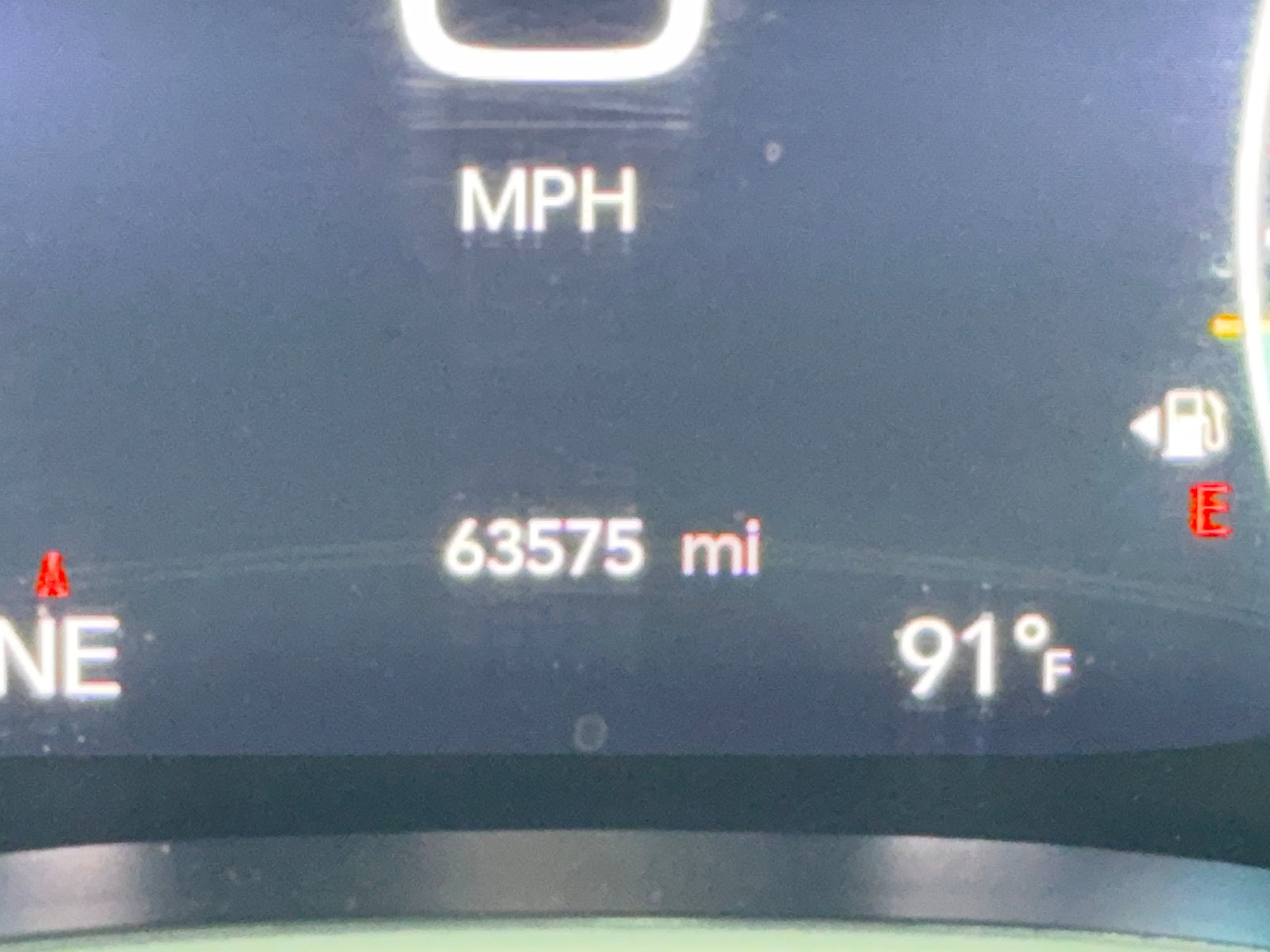 Used 2023 Chrysler Pacifica Touring-L FWD image 23