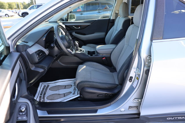 Used 2020 Subaru Outback Premium w/ Popular Package #1 AWD/4WD image 16