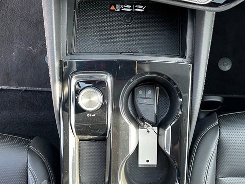 Used 2024 Buick Envision Preferred image 25