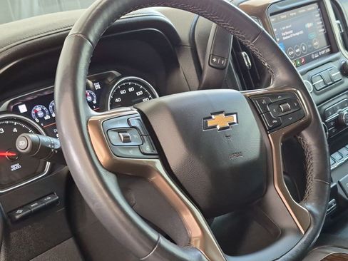 Used 2020 Chevrolet Silverado 1500 High Country w/ Technology Package AWD/4WD image 24