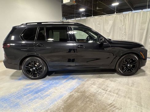 Used 2024 BMW X7 xDrive40i w/ M Sport Package AWD/4WD image 17