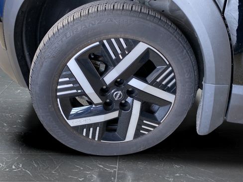 Used 2025 Nissan Kicks SV FWD image 28