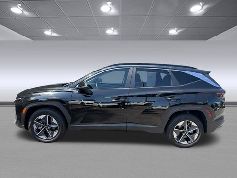 Certified 2025 Hyundai Tucson SEL AWD/4WD image 8