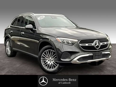 Used 2026 Mercedes-Benz GLC 300 4MATIC image 1