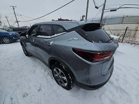 Used 2025 Chevrolet Blazer LT image 3