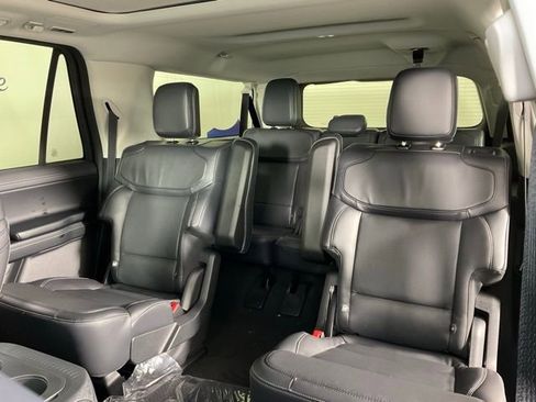 New 2025 Ford Expedition Max Platinum w/ Driver's Package image 16