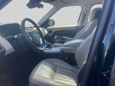 Used 2018 Land Rover Range Rover Sport HSE image 16