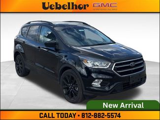 Used 2018 Ford Escape SE w/ SE Sport Appearance Package AWD/4WD 360° Tour