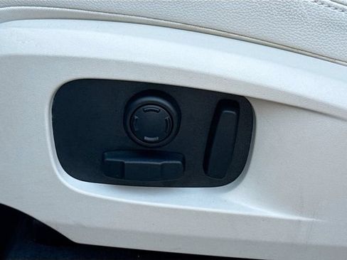 Used 2023 Jaguar F-PACE R-Dynamic S AWD/4WD image 25