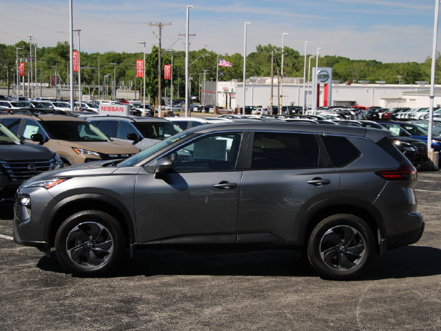 Certified 2024 Nissan Rogue SV AWD/4WD image 2