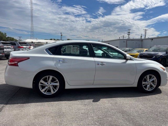 Used 2013 Nissan Altima 2.5 SL w/ Technology Pkg FWD image 14