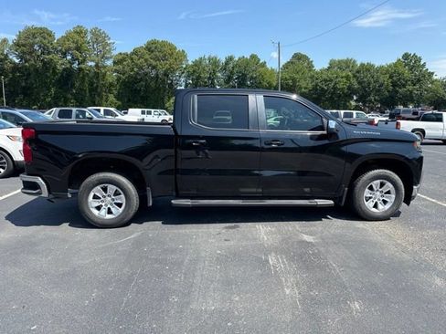 Used 2020 Chevrolet Silverado 1500 LT RWD image 6