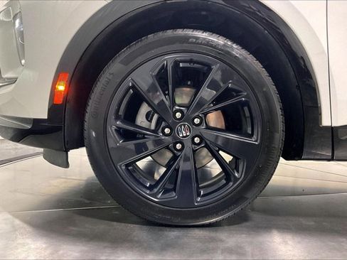 Used 2025 Buick Envision Sport Touring image 9