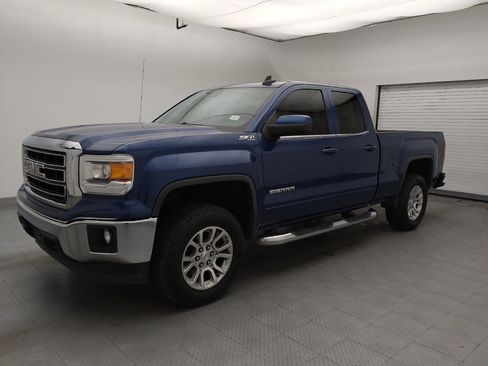 Used 2015 GMC Sierra 1500 SLE w/ SLE Value Package AWD/4WD image 2