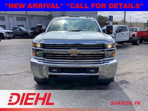 Used 2016 Chevrolet Silverado 3500 W/T w/ WT Convenience Package AWD/4WD image 2